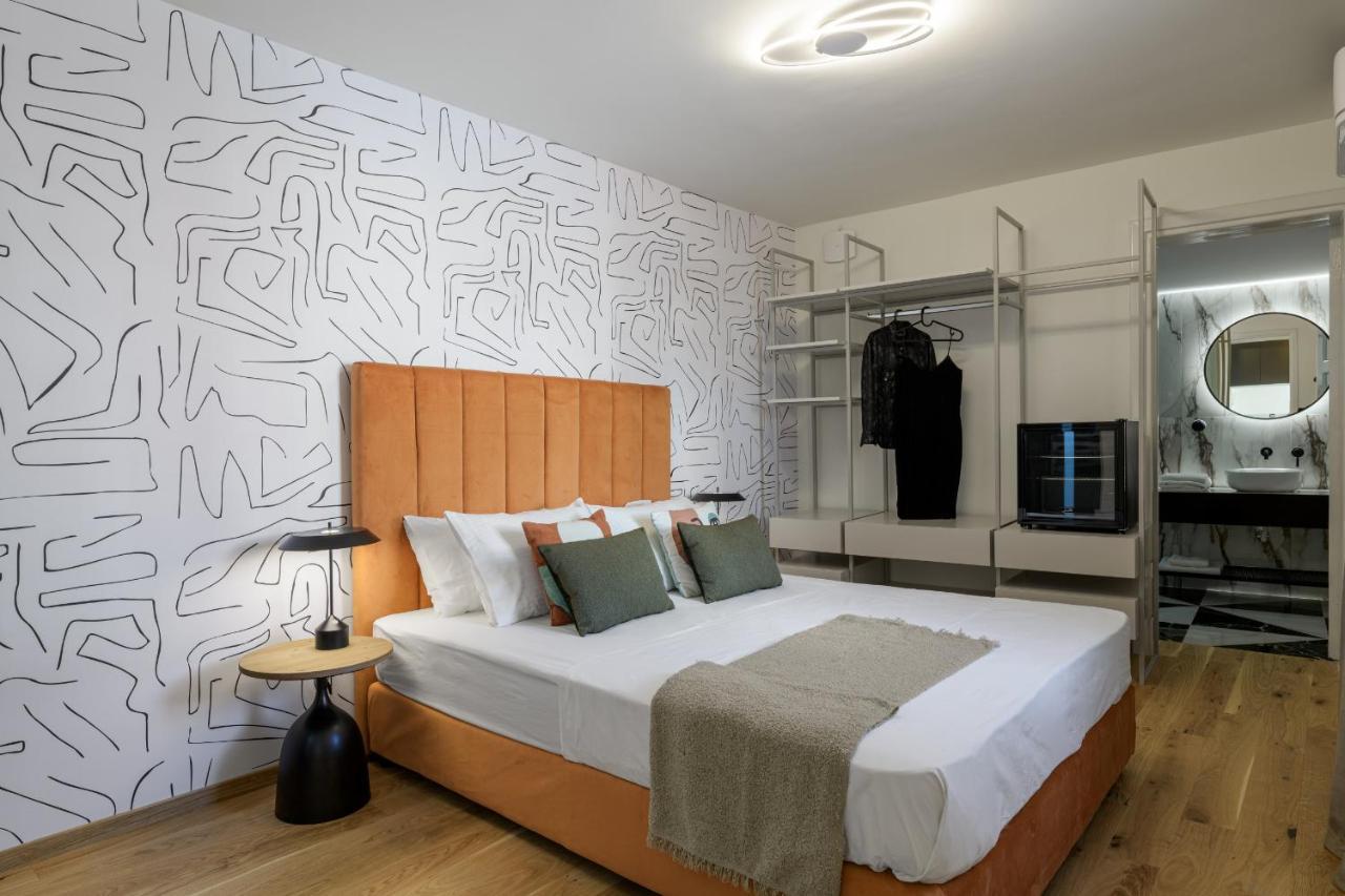 Meno Suite With Private Terrace - Jaccuzzi, Acropolis View Atenas Exterior foto