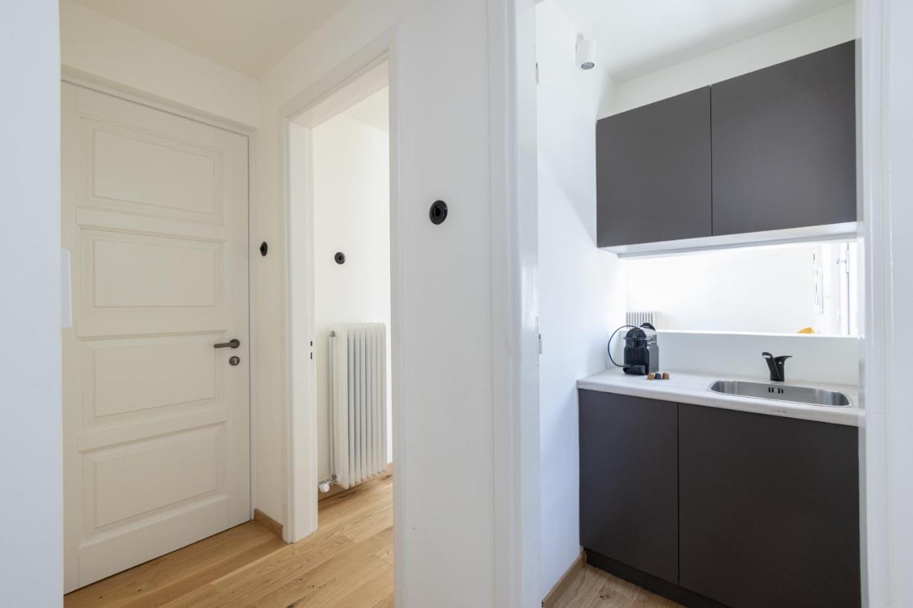 Meno Suite With Private Terrace - Jaccuzzi, Acropolis View Atenas Exterior foto